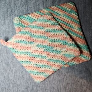 Pot Holders Trivet Hot Pad x2  Handmade Crochet 100% Cotton Peach Mint